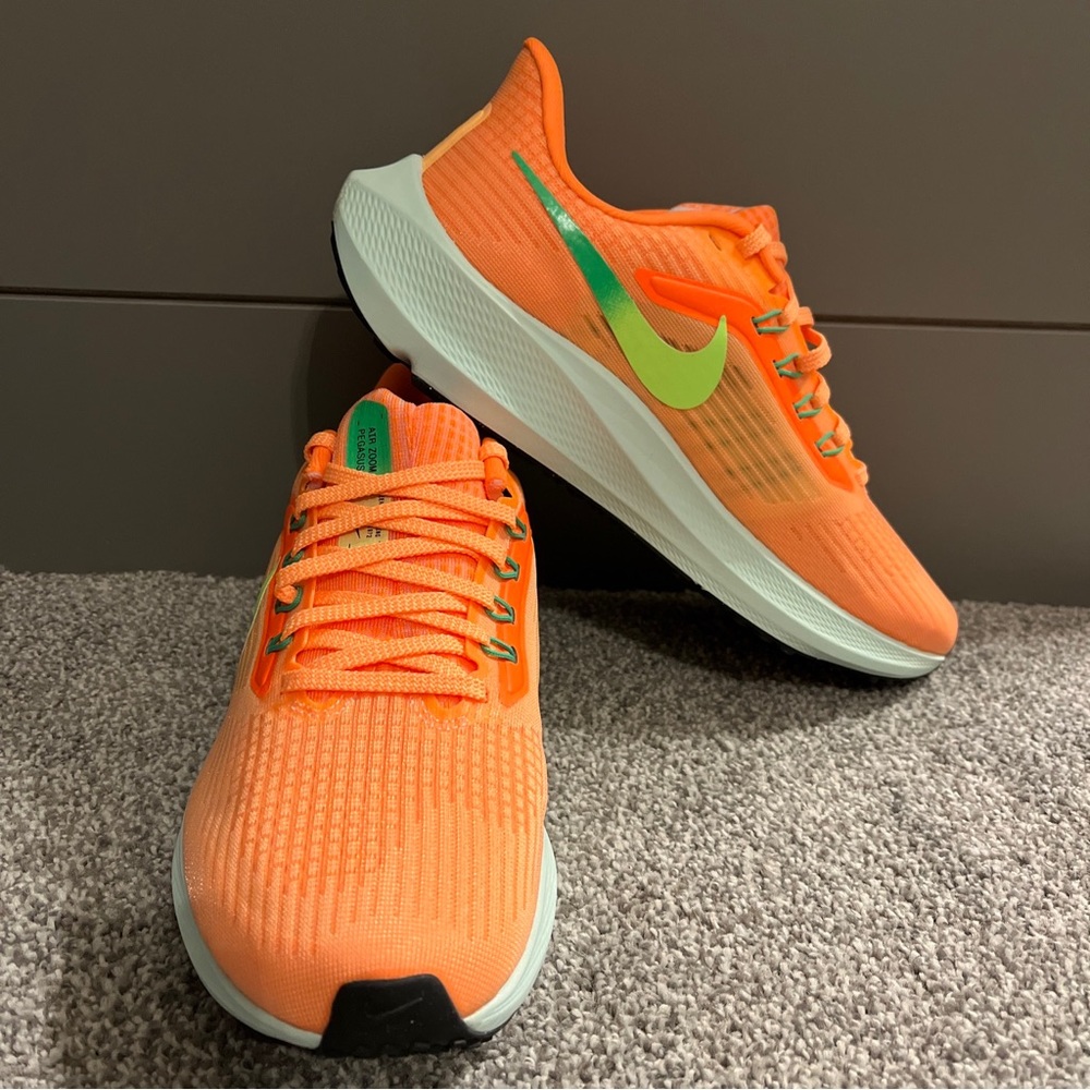 Nike Air Zoom Pegasus 39 Running Shoes Women's U.S. Size 9 Multicolor DH4072-800